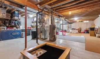 4027 E GLORY Ln, Appleton, WI 54913