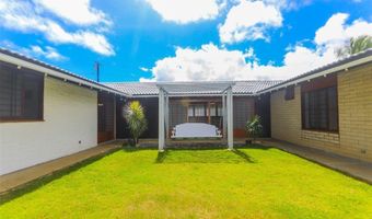 1062 Kamahele St, Kailua, HI 96734