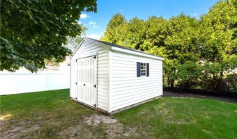 130 Jeffrey Dr, Amherst, NY 14228