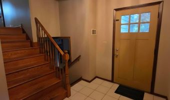 110 E Burr Oak Dr, Arlington Heights, IL 60004