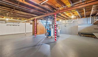 30 Stanley St, Pawtucket, RI 02861