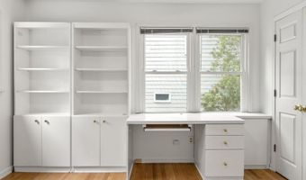 310 Somerlane Pl, Avondale Estates, GA 30002