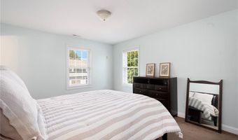 55 Vine St, East Greenwich, RI 02818