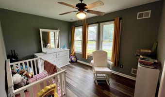 87 Village Dr, Barnegat, NJ 08005