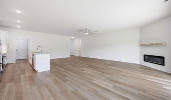 823 Mulligan Dr, Ayden, NC 28513