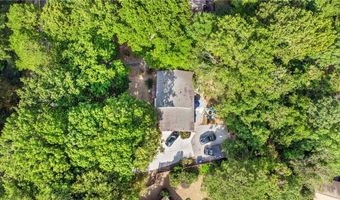 813 Lakeshore Dr, Berkeley Lake, GA 30096