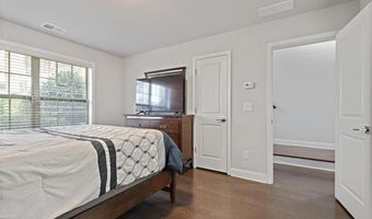 1097 Township Sq, Alpharetta, GA 30022