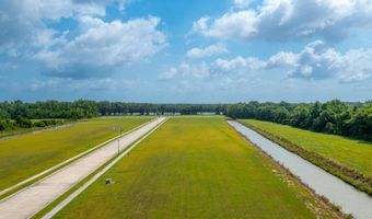 114 River Ests, Berwick, LA 70342