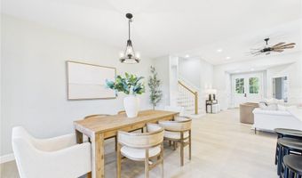 44 Middle St, North Kingstown, RI 02852