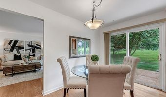 713 Barham Down Dr, Ballwin, MO 63011