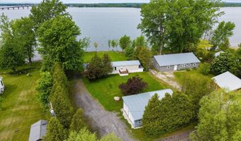 279 Hunter N Rd, Alburgh, VT 05440