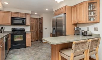 27 Grafton Dr, Bedford, NH 03110