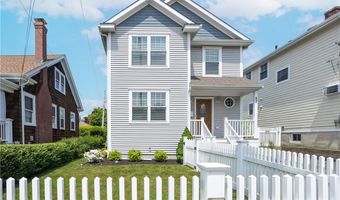 52 Bedlow Ave, Newport, RI 02840