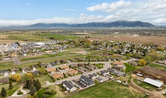 100 Bow Perch Ln B, Bozeman, MT 59718