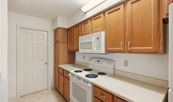 908 King Ridge Dr, Ashland, OH 44805