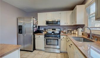 501 Woodhaven Ct 501, Cranston, RI 02920