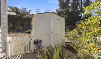 8975 Lawrence Welk 2, Escondido, CA 92026