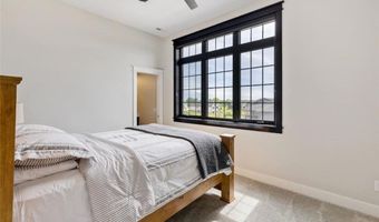 6129 NE Sherman Dr, Ankeny, IA 50021