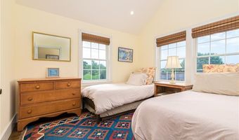 953 Fort Getty Rd, Jamestown, RI 02835