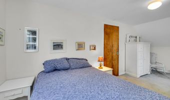 24 Toole Dr, Branford, CT 06405