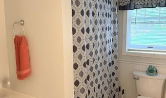 32 Shawnee Trl, Albrightsville, PA 18210