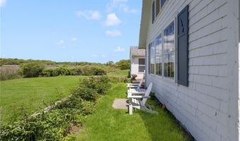 10 Casey Ct, Newport, RI 02840