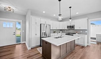 4401 Everest Cir, Ames, IA 50014