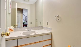 7521 Labrador Cir, Anchorage, AK 99502