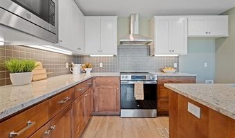 5822 Coldspring Ln, Bartlesville, OK 74006