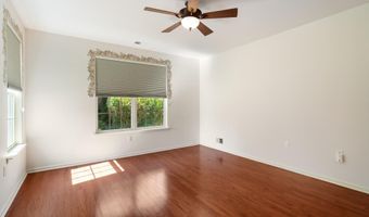15 FIVE BRIDGES Ct, Barnegat, NJ 08005