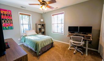 39450 N Circle Ave, Antioch, IL 60002