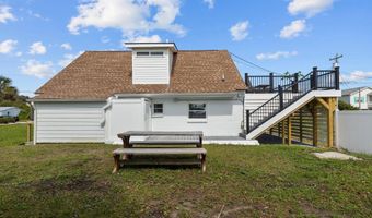 125 Pelican Dr, Atlantic Beach, NC 28512