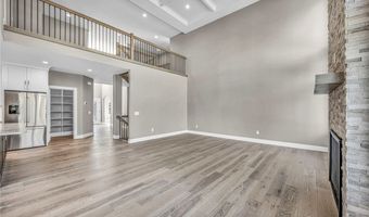 405 Club Dr W, Aurora, OH 44202