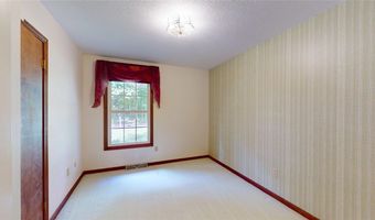 6051 SADDLEHORN Dr, Erie, PA 16506