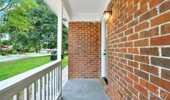 2205 Iowa St, Savannah, GA 31404