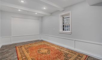 31 Bridge St B, Newport, RI 02840