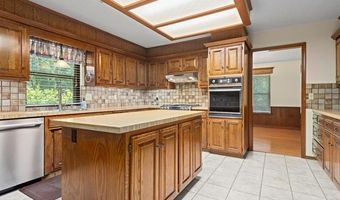 214 Edna Mae Ln, Bartlesville, OK 74003