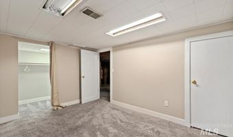 1922 Everett, Caldwell, ID 83605