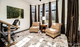 72 Windsor Rd, Asheville, NC 28804