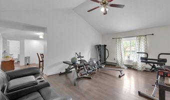 76 Union St, Barre, MA 01005