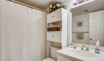 5000 BATTERY Ln 202, Bethesda, MD 20814