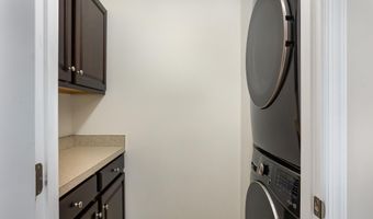 25890 RACING SUN Dr, Aldie, VA 20105