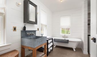 2073 Ny 82, Ancram, NY 12502