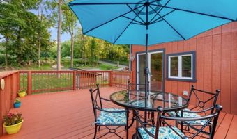 226-248 Barrett Rd, Alloway, NJ 07422