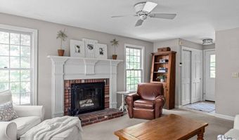 4 Noel Rd, Andover, MA 01810