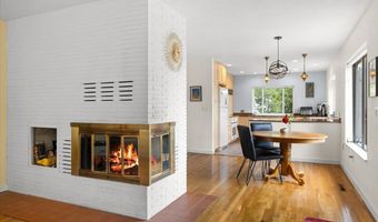 1840 Crestview Dr, Ashland, OR 97520