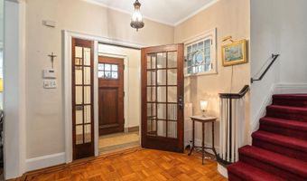 109 S Lake Ave, Albany, NY 12208