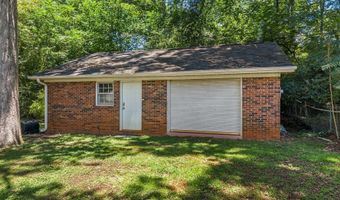 36 Annandale Dr, Boiling Springs, SC 29316