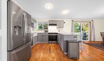 42020 FOREST COURT Ln, Astoria, OR 97103