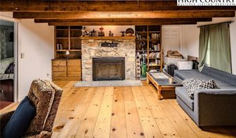 4584 4582 NC Highway 194 S, Banner Elk, NC 28604